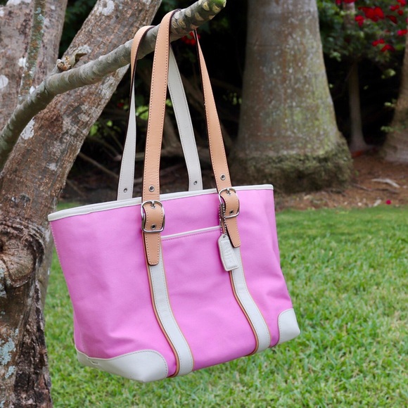 Pink COACH Leather Trimmed Handbag 💗 - Picture 2 of 6